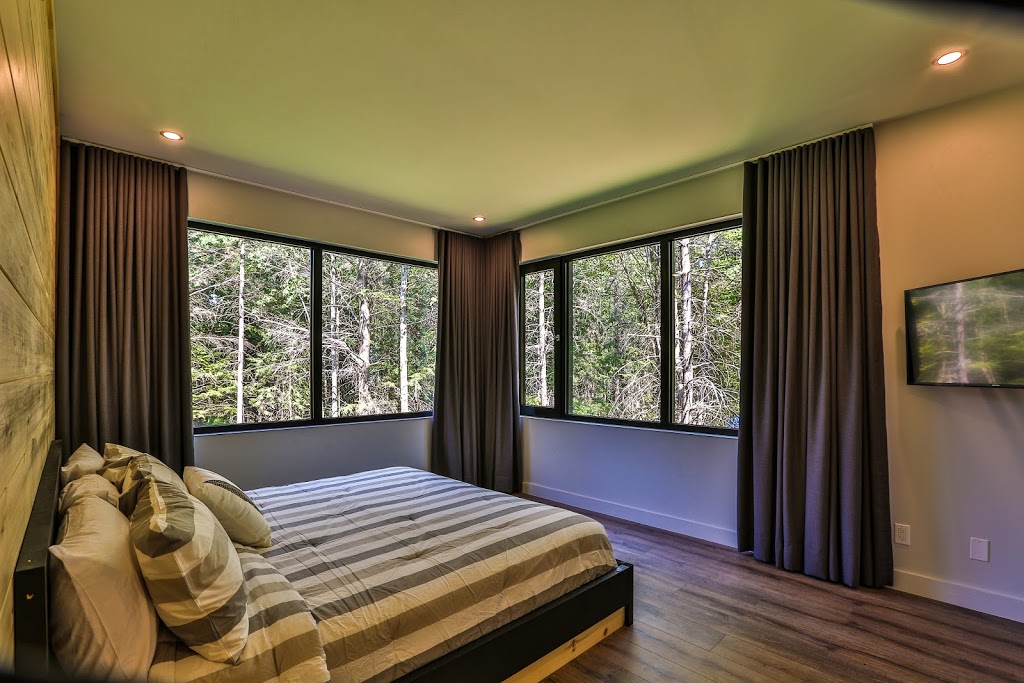 Le Manoir Des Forges | 9480 Boulevard des Forges, Trois-Rivières, QC G8Y 4G5, Canada | Phone: (819) 698-4395