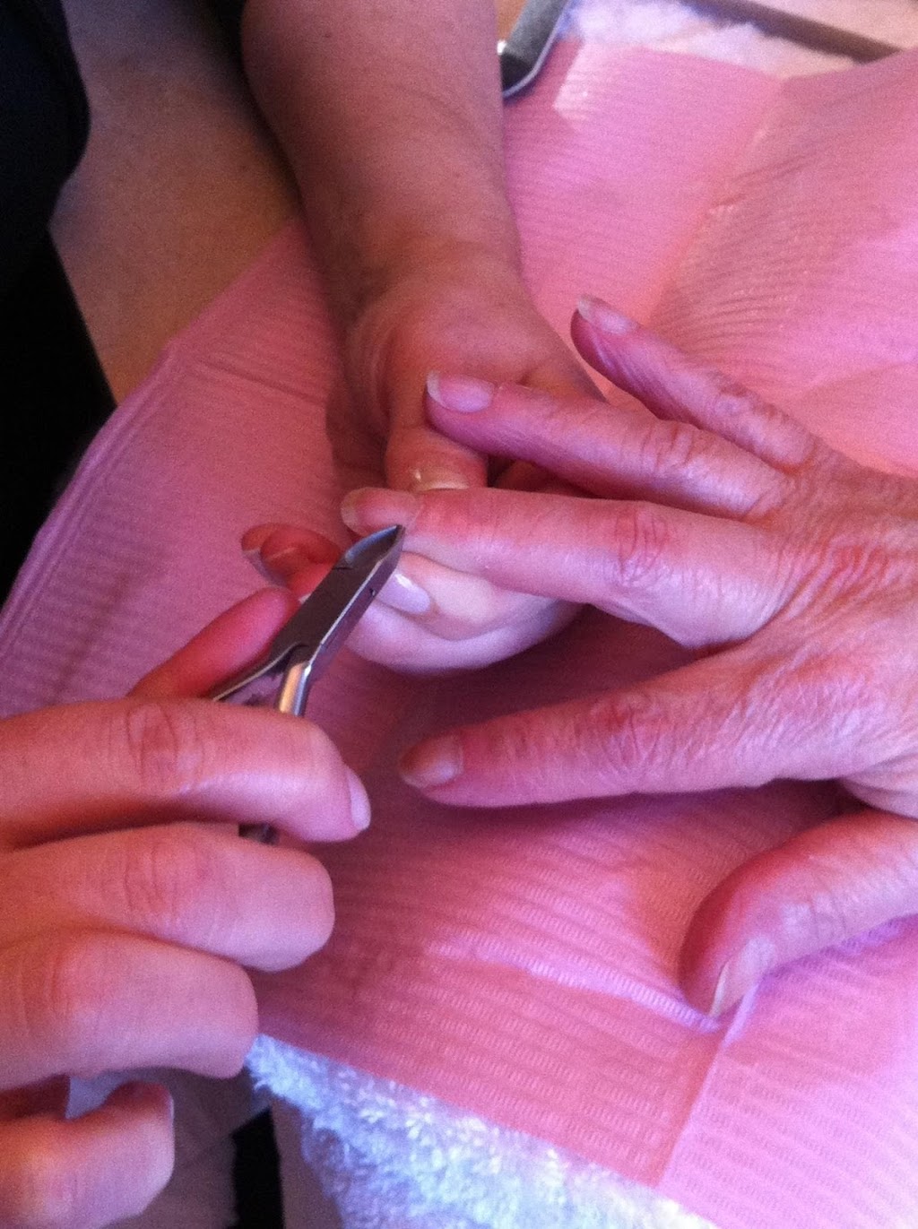 Les ptits soins de Marie | 122 Rue Dodier Est, Thetford Mines, QC G6G 4M2, Canada | Phone: (418) 281-3924