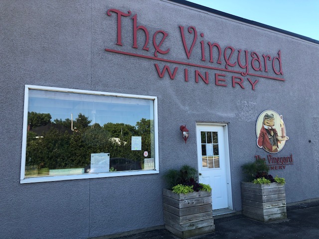 The Vineyard | 15 Broadview Ave E, Smiths Falls, ON K7A 4X3, Canada | Phone: (613) 284-0303