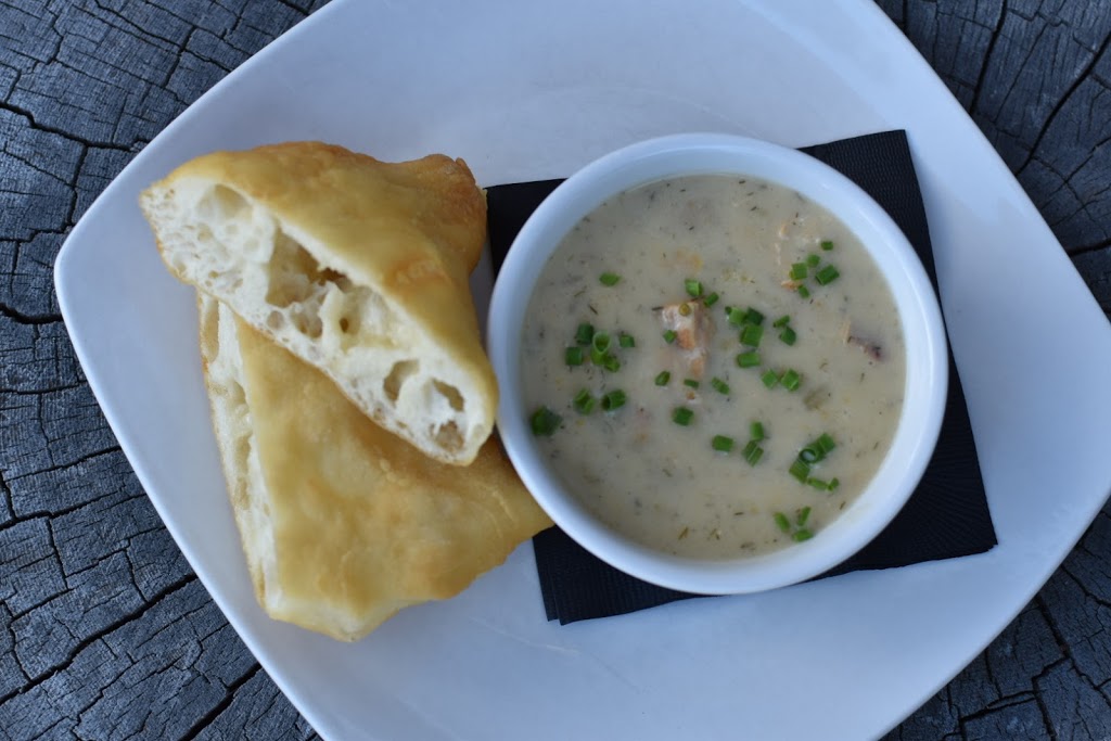Thunderbird cafe | 4584 Blackcomb Way, Whistler, BC V0N 1B4, Canada | Phone: (604) 964-0990