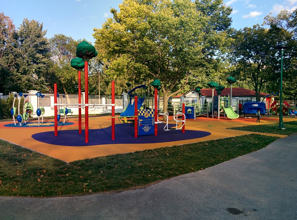 Parc Pie-XII | 2850 Rue Monseigneur-Saint-Arnauld, Trois-Rivières, QC G9A 4L9, Canada | Phone: (819) 374-2002