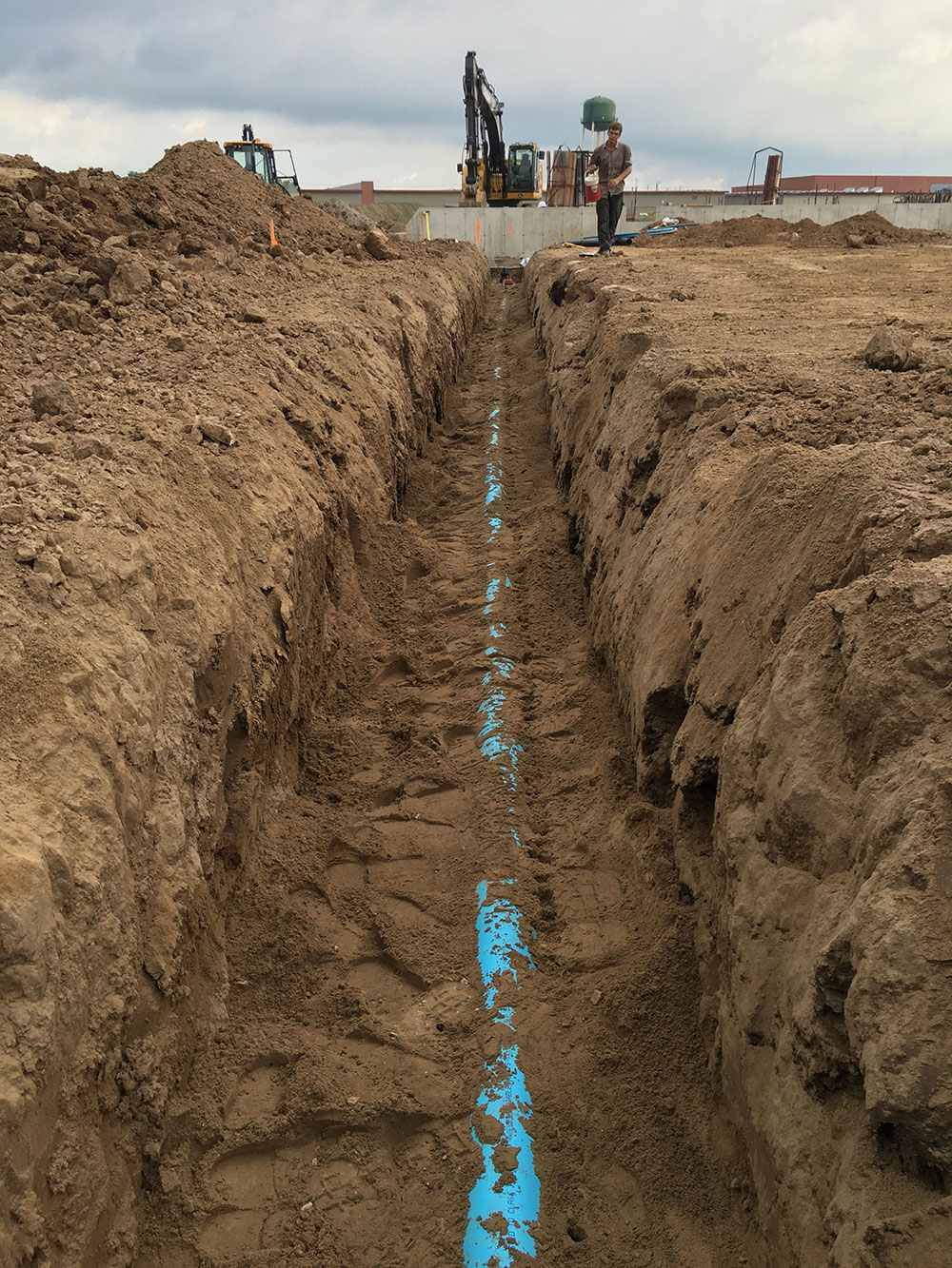 Excavating PBR | 240 Elm St, Aylmer, ON N5H 2M8, Canada | Phone: (519) 773-2166