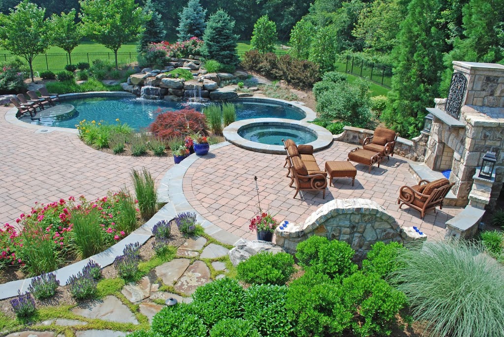 Basil Green Landscaping - Vancouver Lawn Care Service | 1661 Quebec St, Vancouver, BC V5T 1B4, Canada | Phone: (778) 319-7381