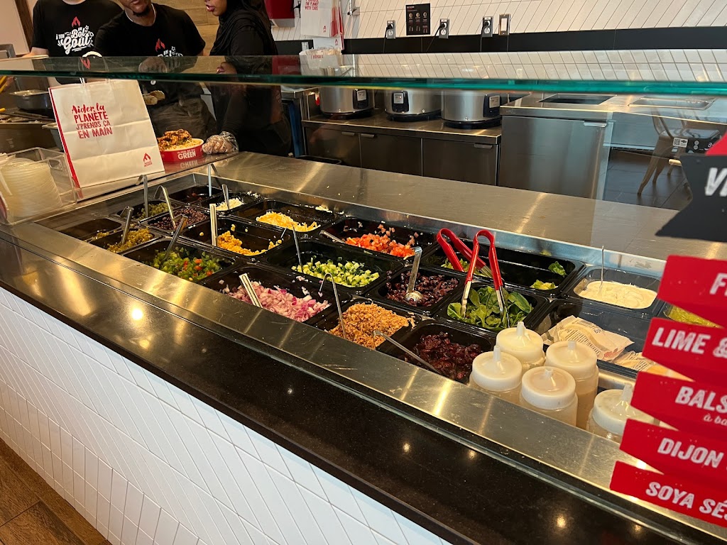 Poulet Rouge Vaudreuil-Dorion | 35 Bd de la Cité-des-Jeunes Local 130, Vaudreuil-Dorion, QC J7V 0N3, Canada | Phone: (450) 455-5544