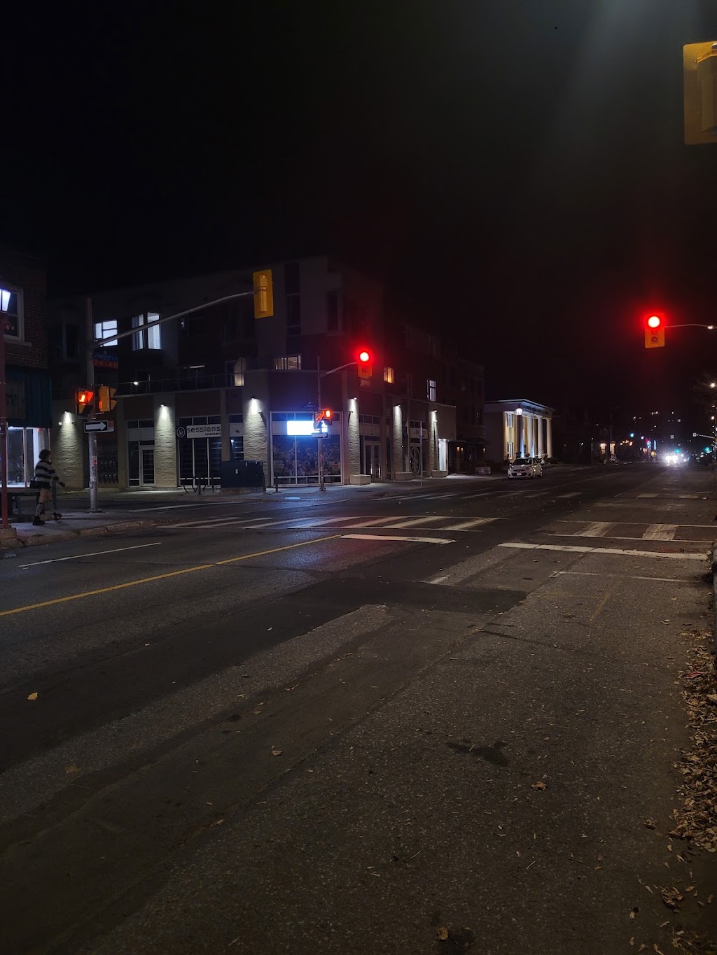 VIP KARAOKE BAR INC | 610 Somerset St W, Ottawa, ON K1R 5K4, Canada | Phone: (613) 680-8847