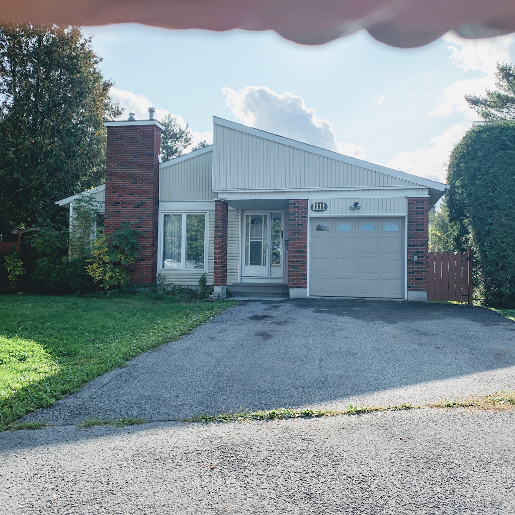 Mowire Investment Group Inc | 903 Payer St, Rockland, ON K4K 1N2, Canada | Phone: (613) 552-4914