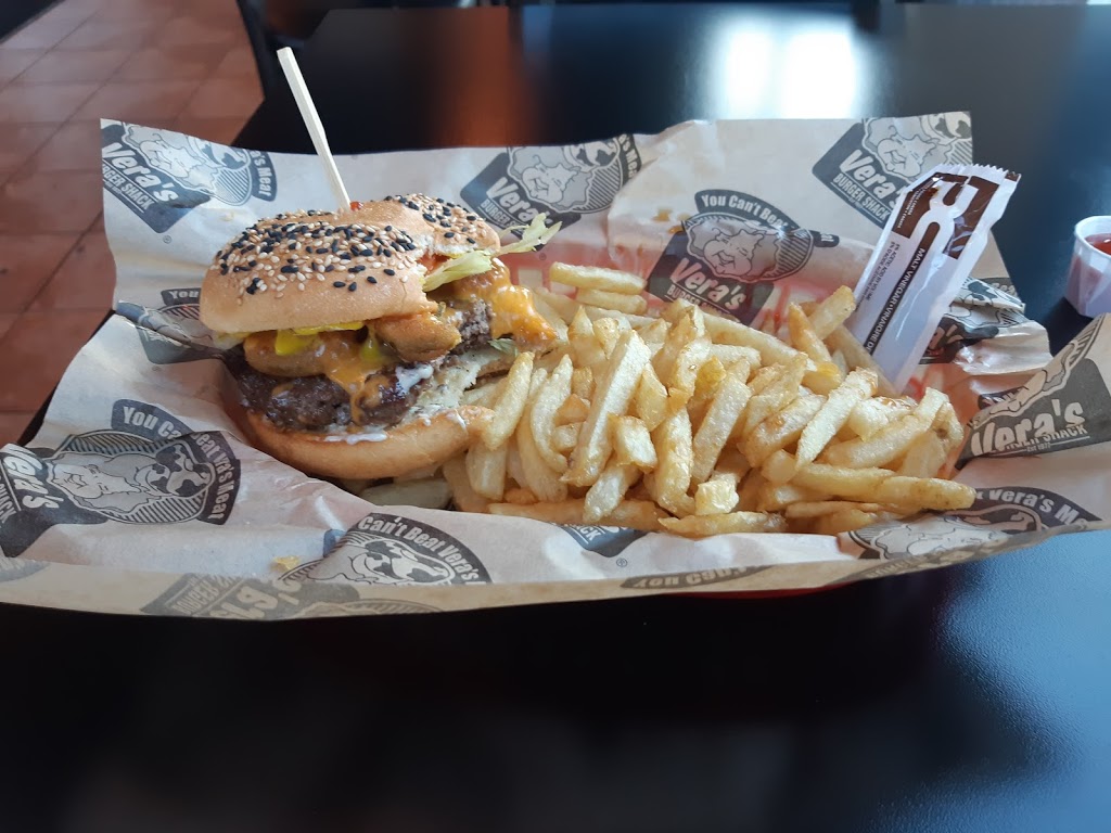 Veras Burger Shack | 19800 Lougheed Hwy #390, Pitt Meadows, BC V3Y 2W1, Canada | Phone: (604) 460-1115