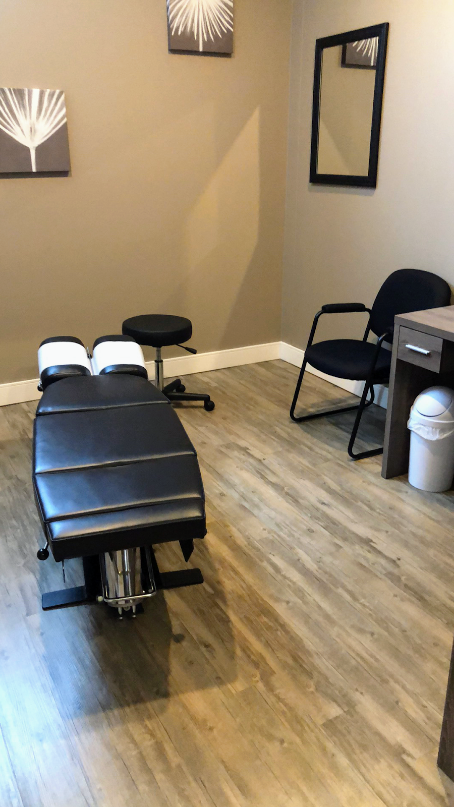 Dr. Matt Tribe Chiropractor, Bear Creek Physio | 500-B Mapleton Ave, Barrie, ON L4N 9C2, Canada | Phone: (705) 739-2323