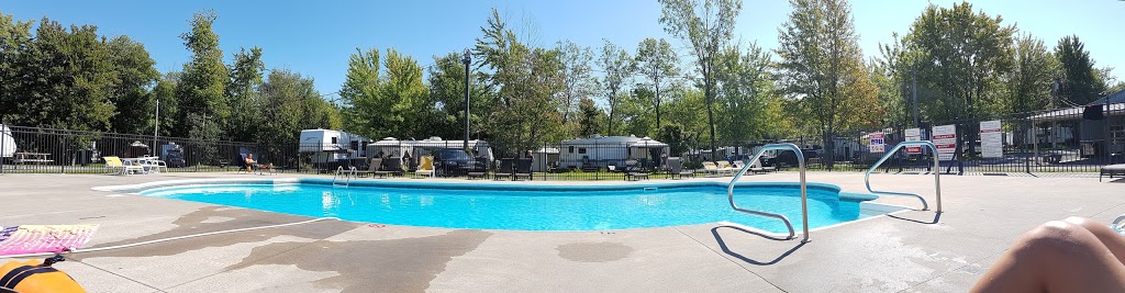 Camping Plage Kirkland | 39 Avenue de Venise E, Venise-en-Québec, QC J0J 2K0, Canada | Phone: (450) 244-5337