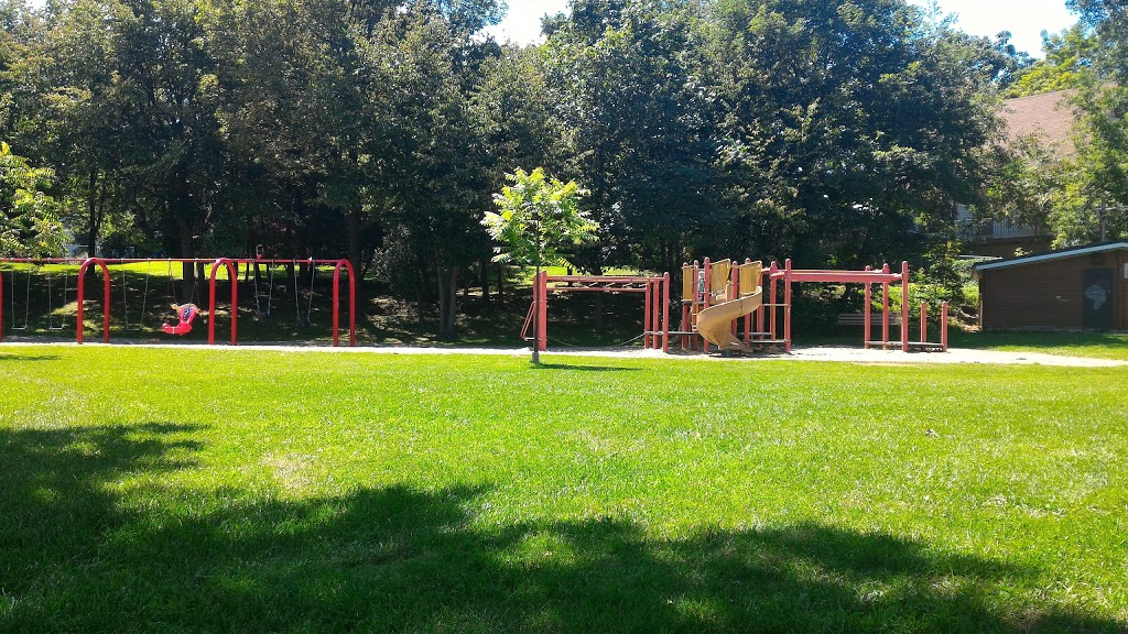 Rockhill Park | 538 Beaurepaire Dr, Beaconsfield, QC H9W 3E2, Canada | Phone: (514) 428-4520