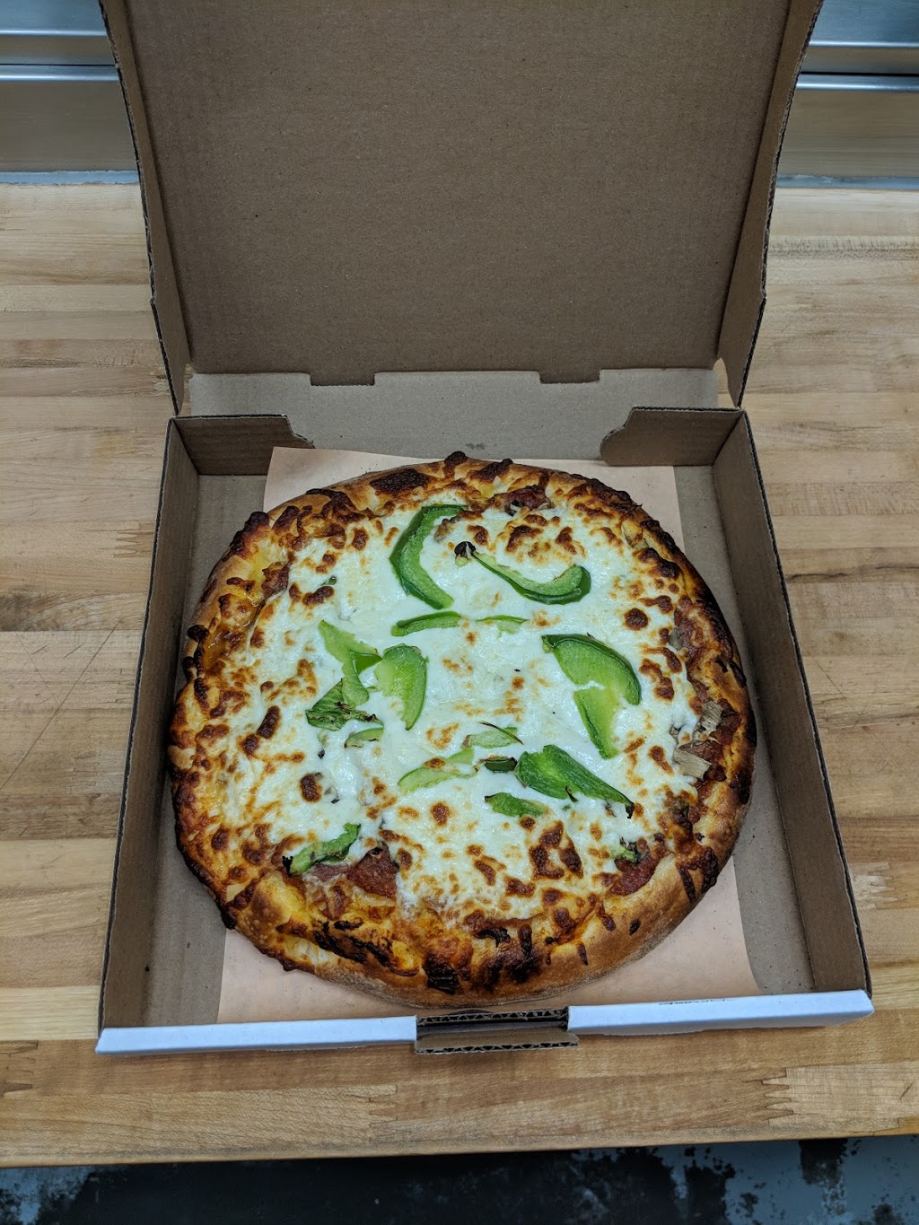 Pizzeria Elite | 434 Rue Principale, Saint-Sauveur, QC J0R 1R4, Canada | Phone: (450) 227-3466