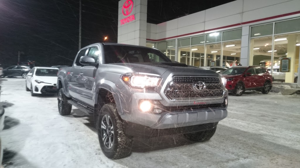 Cochrane Toyota + Tacoma Town | 8 River Heights Dr, Cochrane, AB T4C 0N8, Canada | Phone: (403) 932-9900
