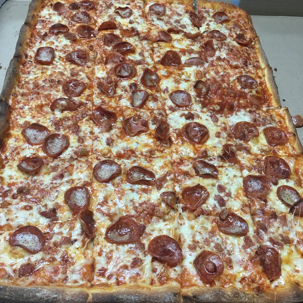 Nonis Pizzeria | 4 Livingston Ave, Grimsby, ON L3M 1K5, Canada | Phone: (905) 309-3553