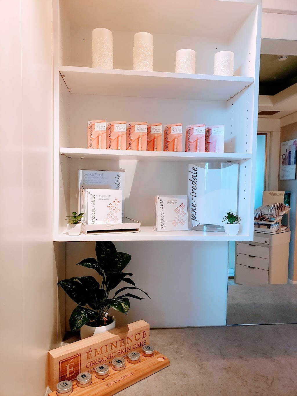 Damara Day Spa @ Delta Ocean Pointe Resort Victoria | 100 Harbour Rd, Victoria, BC V9A 0G1, Canada | Phone: (250) 360-5858