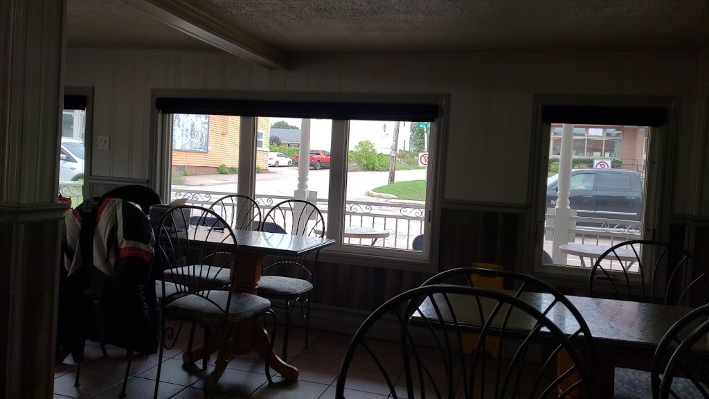 Alberton Bakery & Cafe | 451 Main St, Alberton, PE C0B 1B0, Canada | Phone: (902) 853-2796
