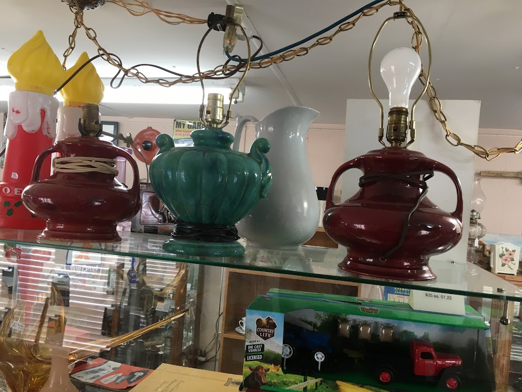 Neat Stuff Antiques | 701 AB-576, Drumheller, AB T0J 0Y0, Canada | Phone: (403) 820-9636