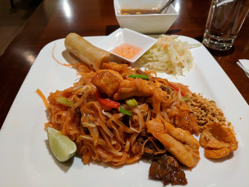 Canadian Thai | 2300 John St #4, Thornhill, ON L3T 6G7, Canada | Phone: (905) 707-2300