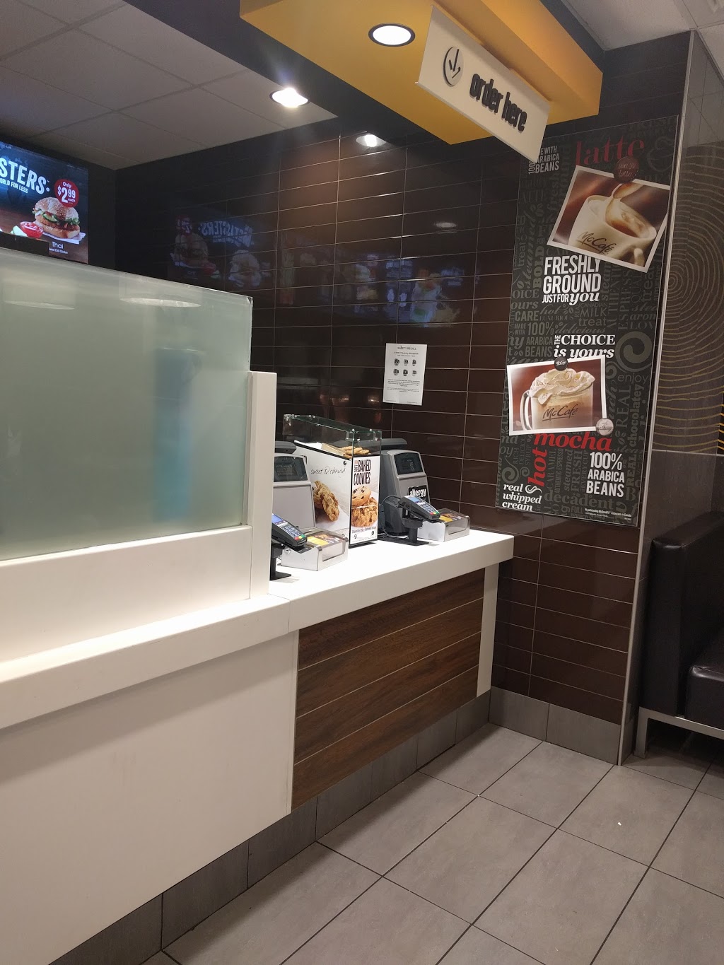 McDonalds | 1168 St Clair Ave W, Toronto, ON M6E 1B4, Canada | Phone: (416) 652-9536