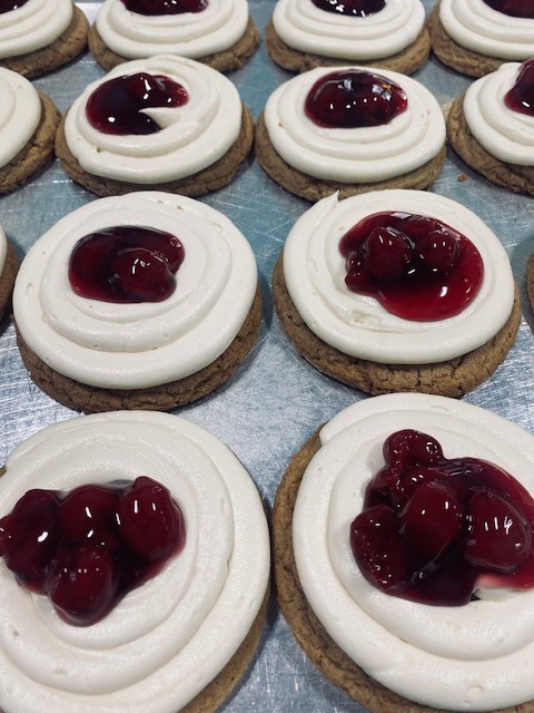 Beyond the Batter Bakery | 4 Tranquility St, Brantford, ON N3R 3H7, Canada | Phone: (519) 757-0341