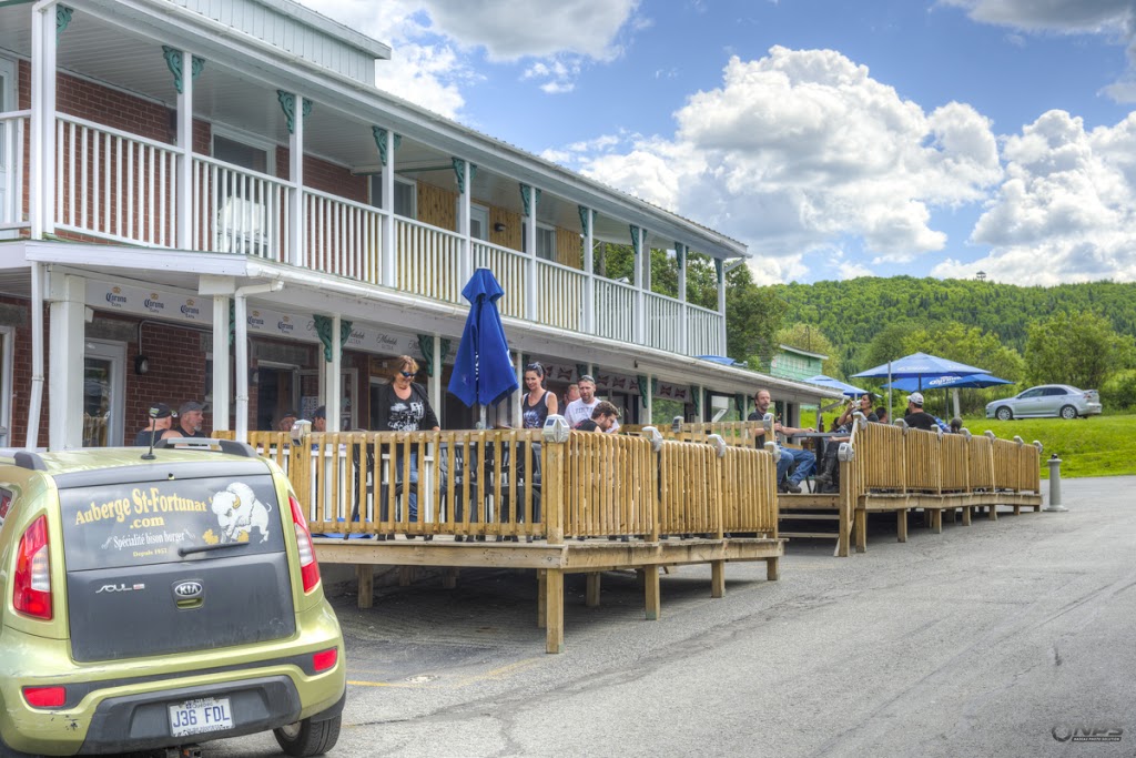 Auberge De St-Fortunat Enr | 109 PRINCIPALE, Saint-Fortunat, QC G0P 1G0, Canada | Phone: (819) 344-5603