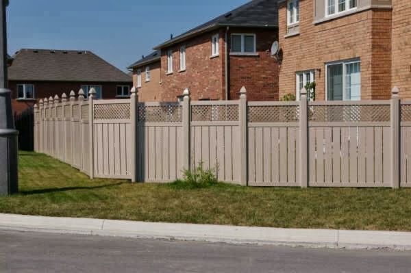 Eco Vinyl Fences | 35 Canyon Ave, North York, ON M3H 4Y2, Canada | Phone: (647) 990-4272