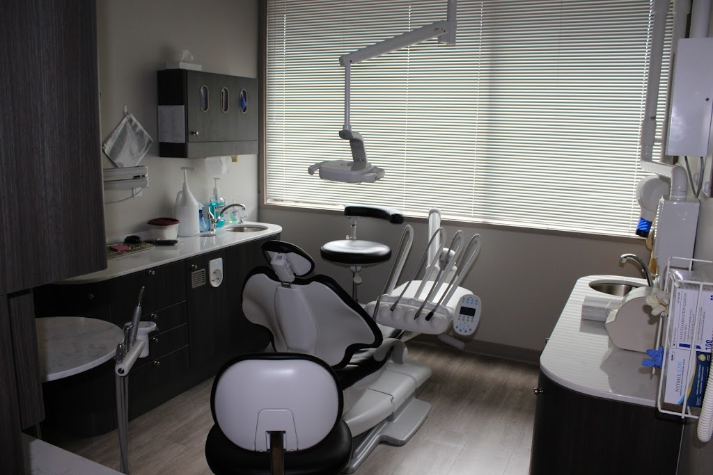 Summit View Dental Centre | dentist | 9123 Mary St #105, Chilliwack, BC V2P 4H7, Canada | 6047923324 OR +1 604-792-3324