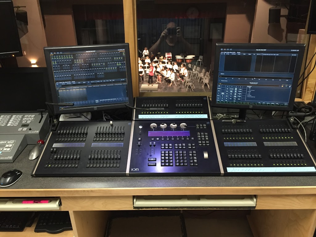 Newmarket Theatre | 505 Pickering Crescent, Newmarket, ON L3Y 8H1, Canada | Phone: (905) 953-5122