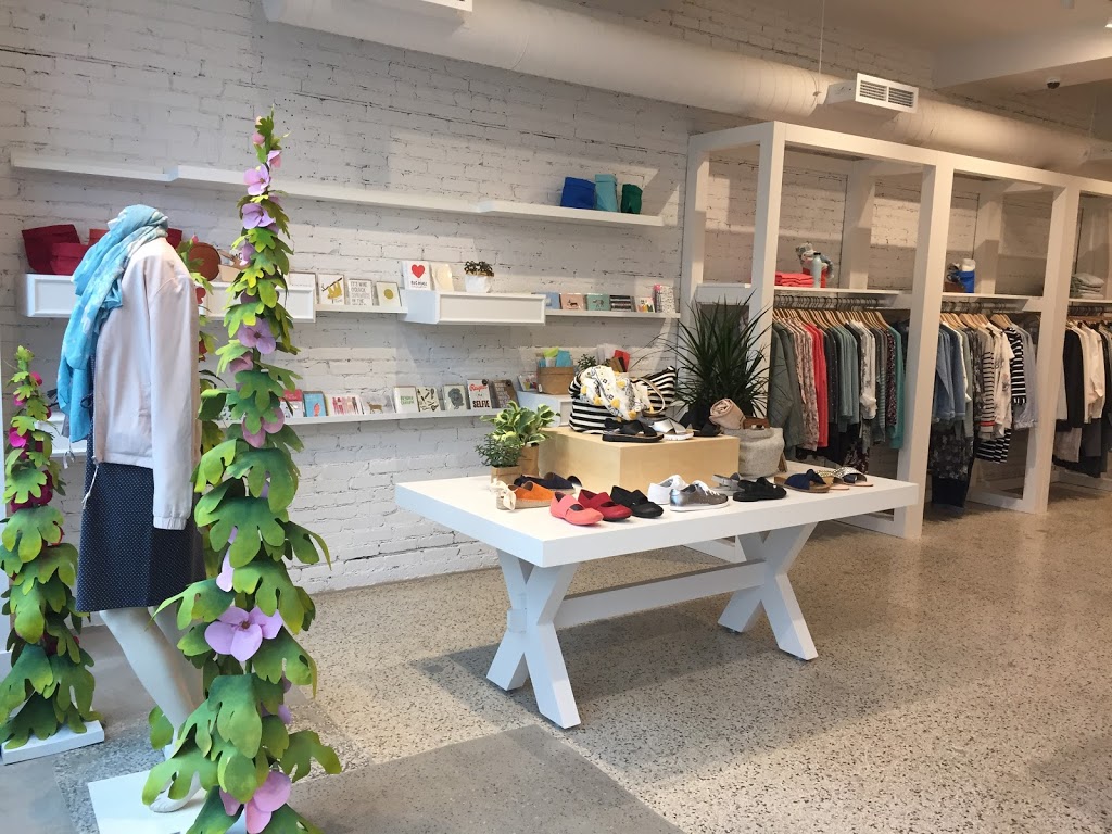 Melanie x Grace | Monkland Village, Montreal, QC H4B 1G3, Canada | Phone: (514) 379-4432