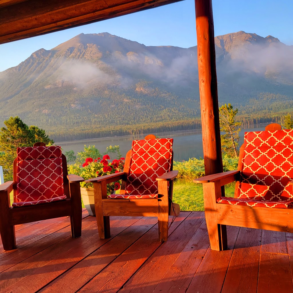 Tsuniah Lake Lodge | Unnamed Road, Cariboo J, BC V0L 1X0, Canada | Phone: (403) 987-9258
