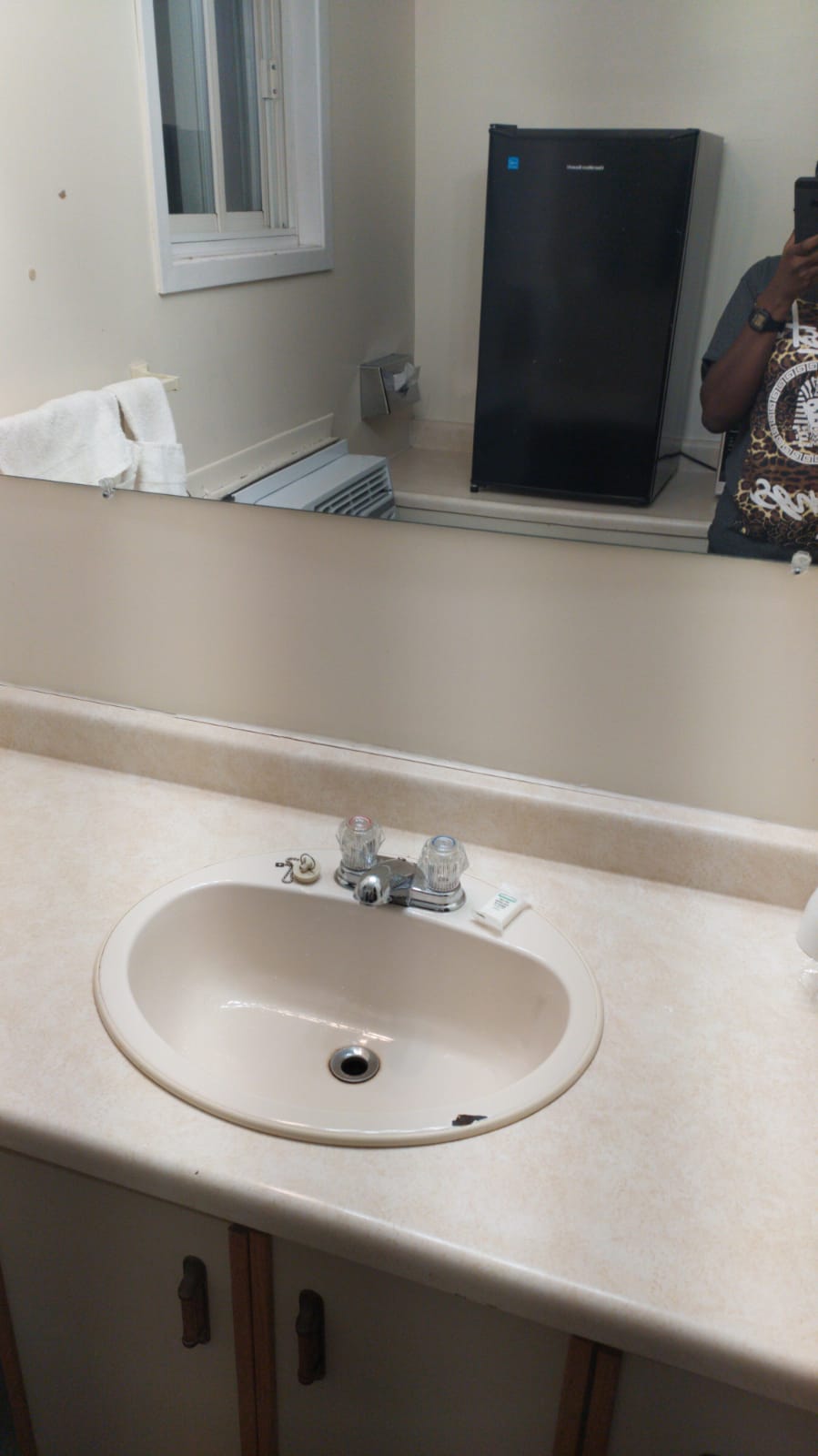 Rainbow Inn | 32 King William St, Huntsville, ON P1H 1G0, Canada | Phone: (705) 789-5514