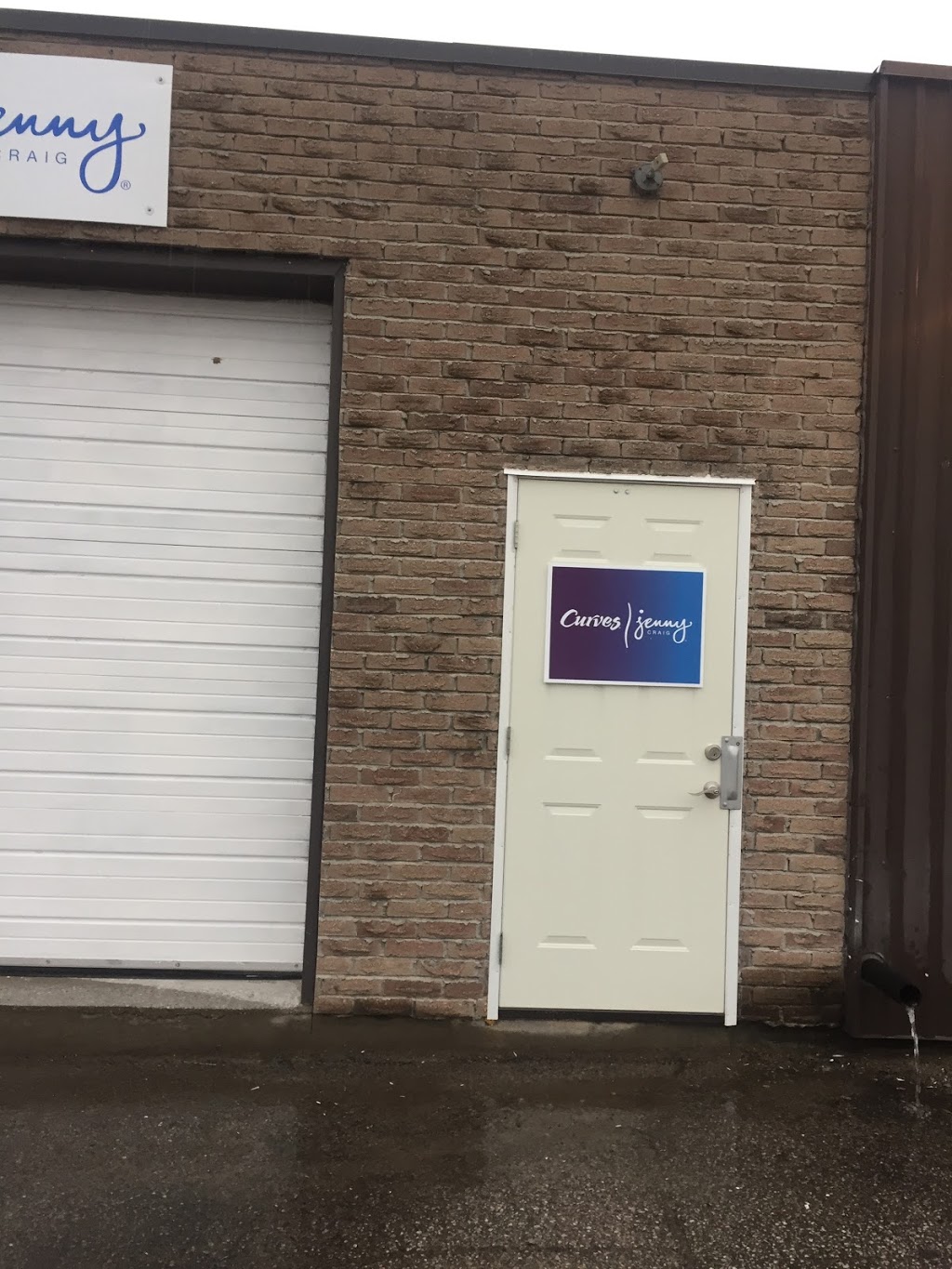 Curves | 196 St David St, Lindsay, ON K9V 6H6, Canada | Phone: (705) 328-2555