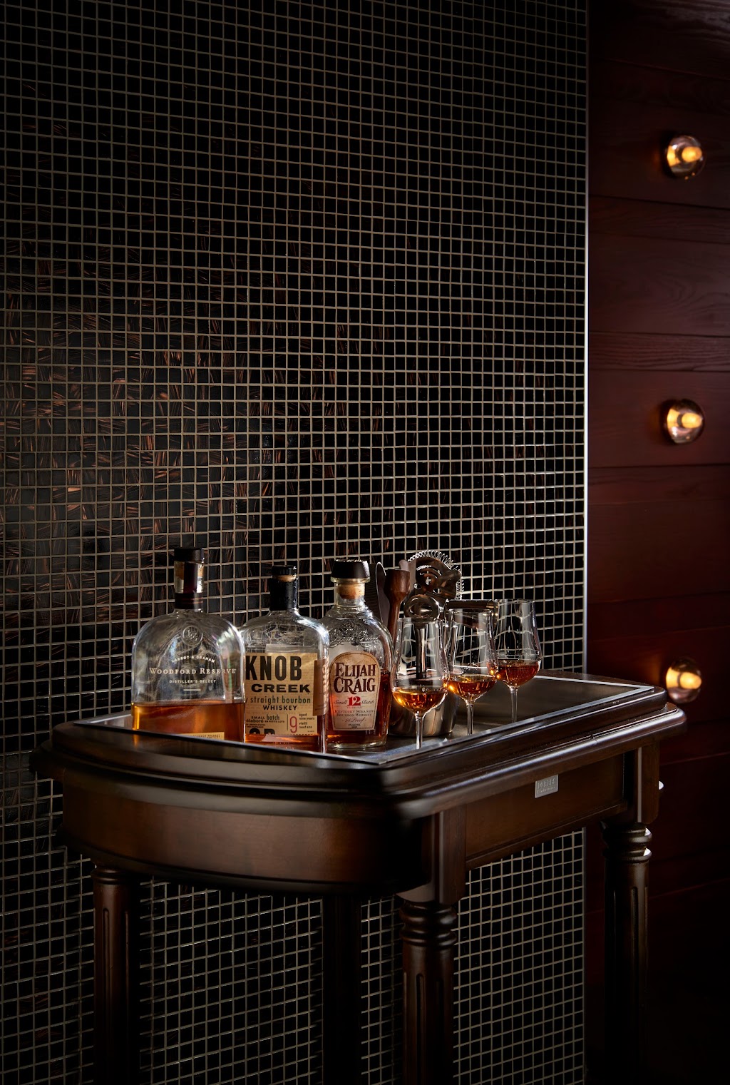 Carvers Steakhouse - Sheraton Cavalier | 2620 32 Ave NE, Calgary, AB T1Y 6B8, Canada | Phone: (403) 250-6327