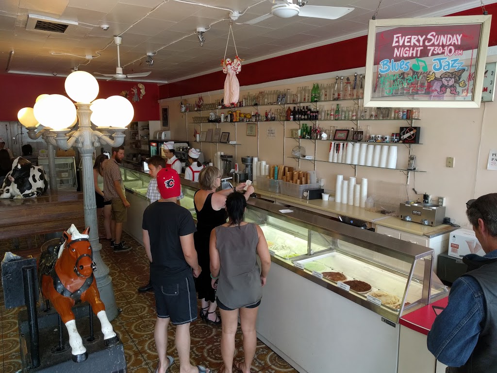 My Favorite Ice Cream Shoppe | 2048 42 Ave SW, Calgary, AB T2T 2M7, Canada | Phone: (403) 287-3838