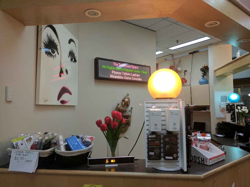 The TechKnow Space | 33 City Centre Dr #142, Mississauga, ON L5B 2N5, Canada | Phone: (905) 897-9860