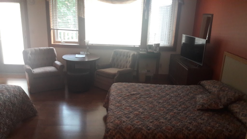 Kiwi Cove Lodge | 5130 Brenton Page Rd, Ladysmith, BC V9G 1L6, Canada | Phone: (866) 303-5494