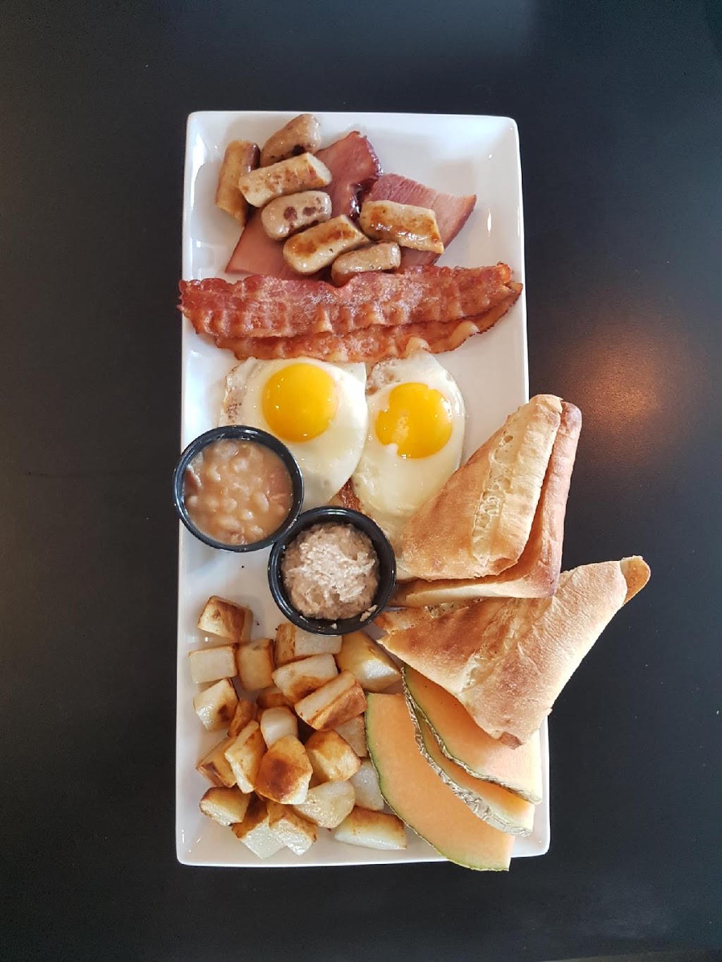 La Petite Cité, café bistro | 1220, rue des Soeurs-du-Bon-, Pasteur, Québec, QC G1S 0B1, Canada | Phone: (418) 914-2048