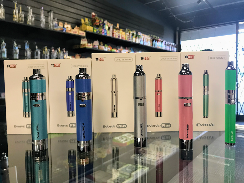 Royal Highness Bong & Vape | 14051 Victoria Trail NW, Edmonton, AB T5Y 2B6, Canada | Phone: (780) 760-9333
