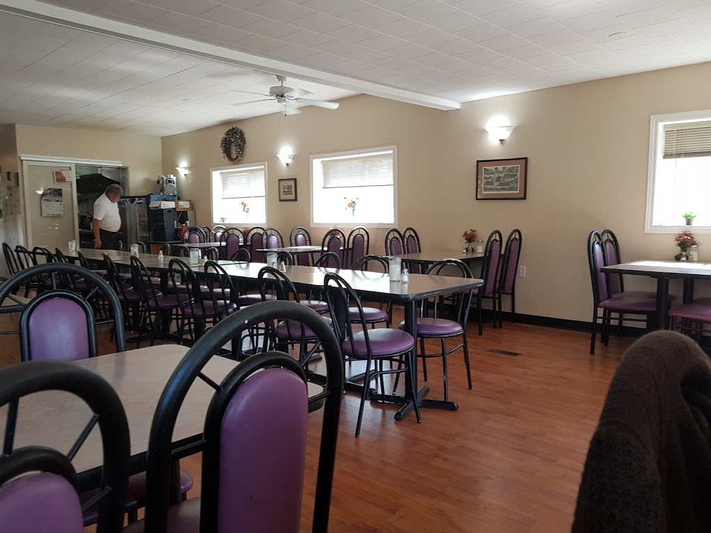 Square Plates Family Restaurant | 836 Armour Rd, Peterborough, ON K9H 2A2, Canada | Phone: (705) 876-8585
