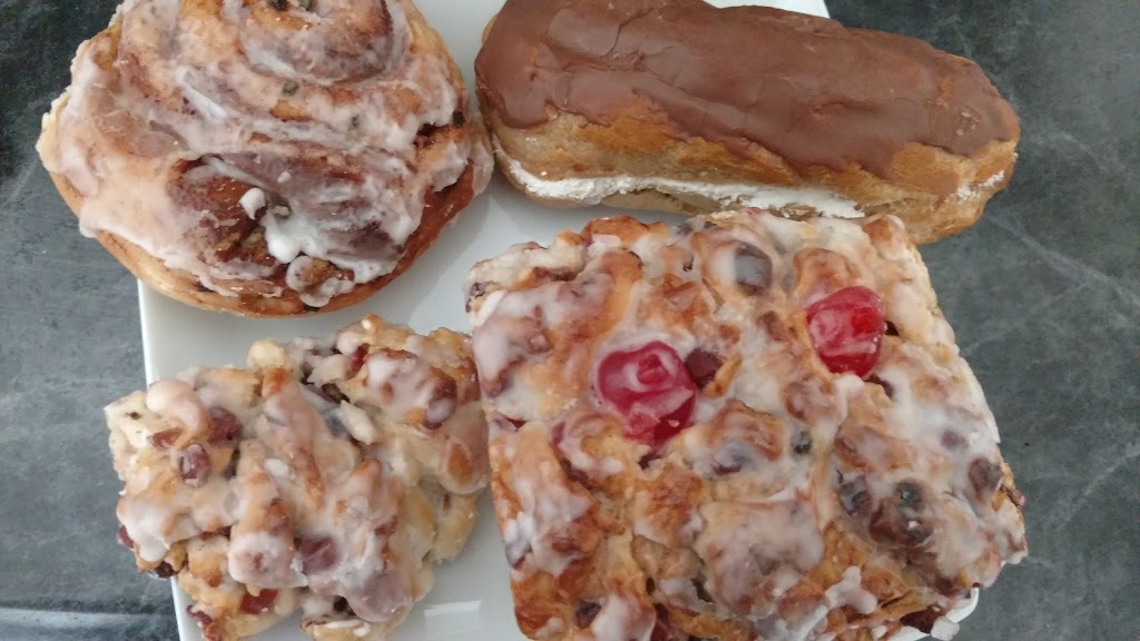 Saunders Bakery | 104 Main St S, Guelph/Eramosa, ON N0B 2K0, Canada | Phone: (519) 856-9561