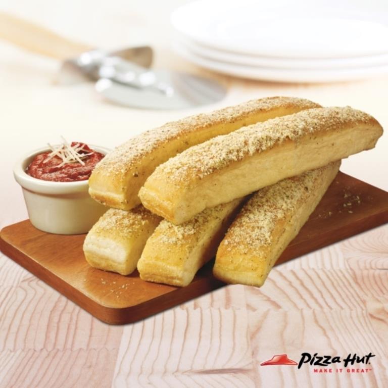 Pizza Hut | 9718 153rdAvenue, Edmonton, AB T5X 5V2, Canada | Phone: (780) 448-2730