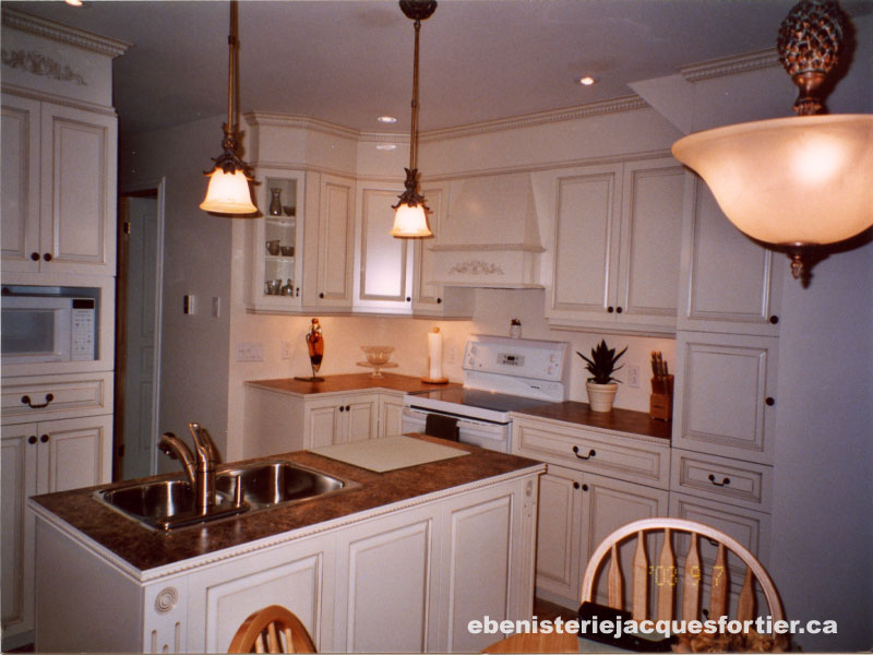 Ebénisterie Jacques Fortier Inc | 545 Rue Daviau, Les Cèdres, QC J7T 1H5, Canada | Phone: (450) 452-4267