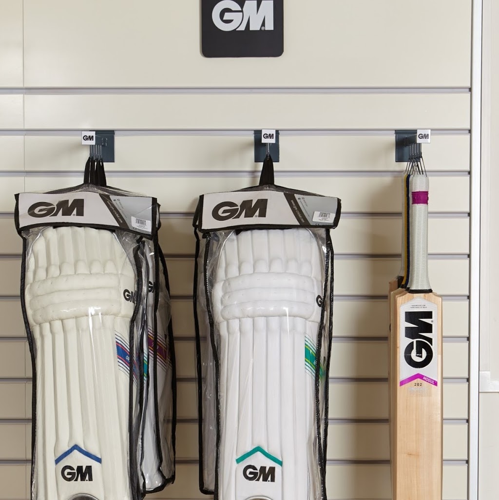 Lakeshore Cricket Store | 7012 Baskerville Run, Mississauga, ON L5W 1A2, Canada | Phone: (647) 879-5677