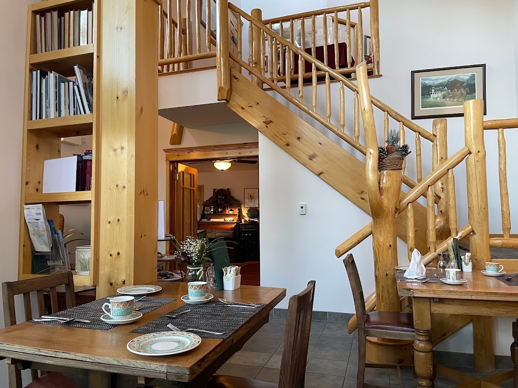 Theas House | 138 Otter St, Banff, AB T1L 1B2, Canada | Phone: (403) 762-2499
