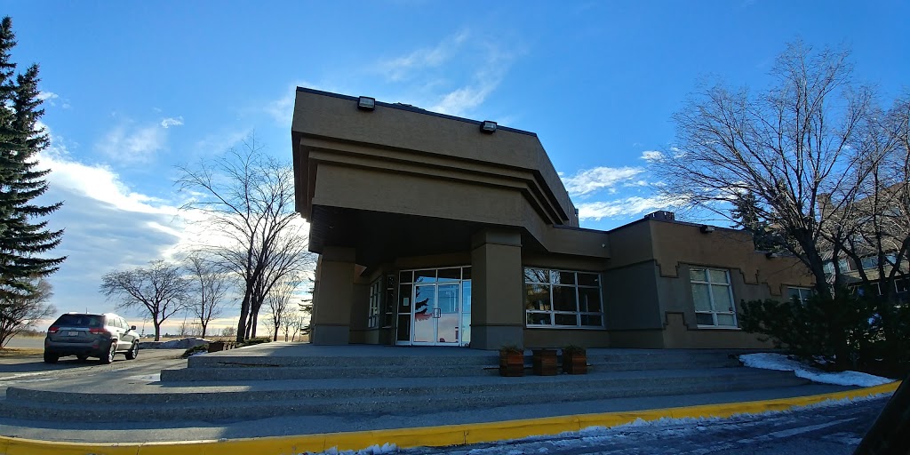 Broadcast Hill Community Center | 400 Village Gardens SW, Calgary, AB T3H 2L1, Canada