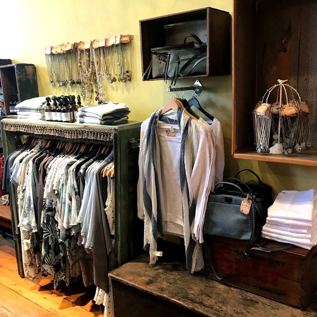 Epiphany Apparel Elora | 36 W Mill St, Elora, ON N0B 1S0, Canada | Phone: (519) 846-2577