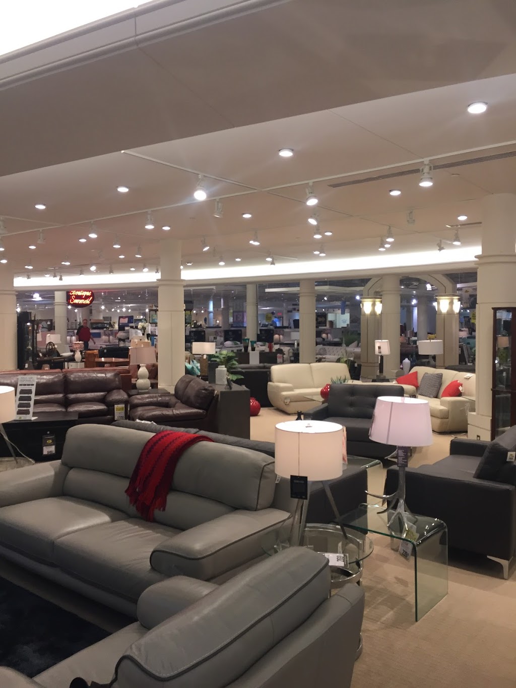 Leons Furniture | 2000 Boulevard Daniel-Johnson, Laval, QC H7T 1A3, Canada | Phone: (450) 688-3851