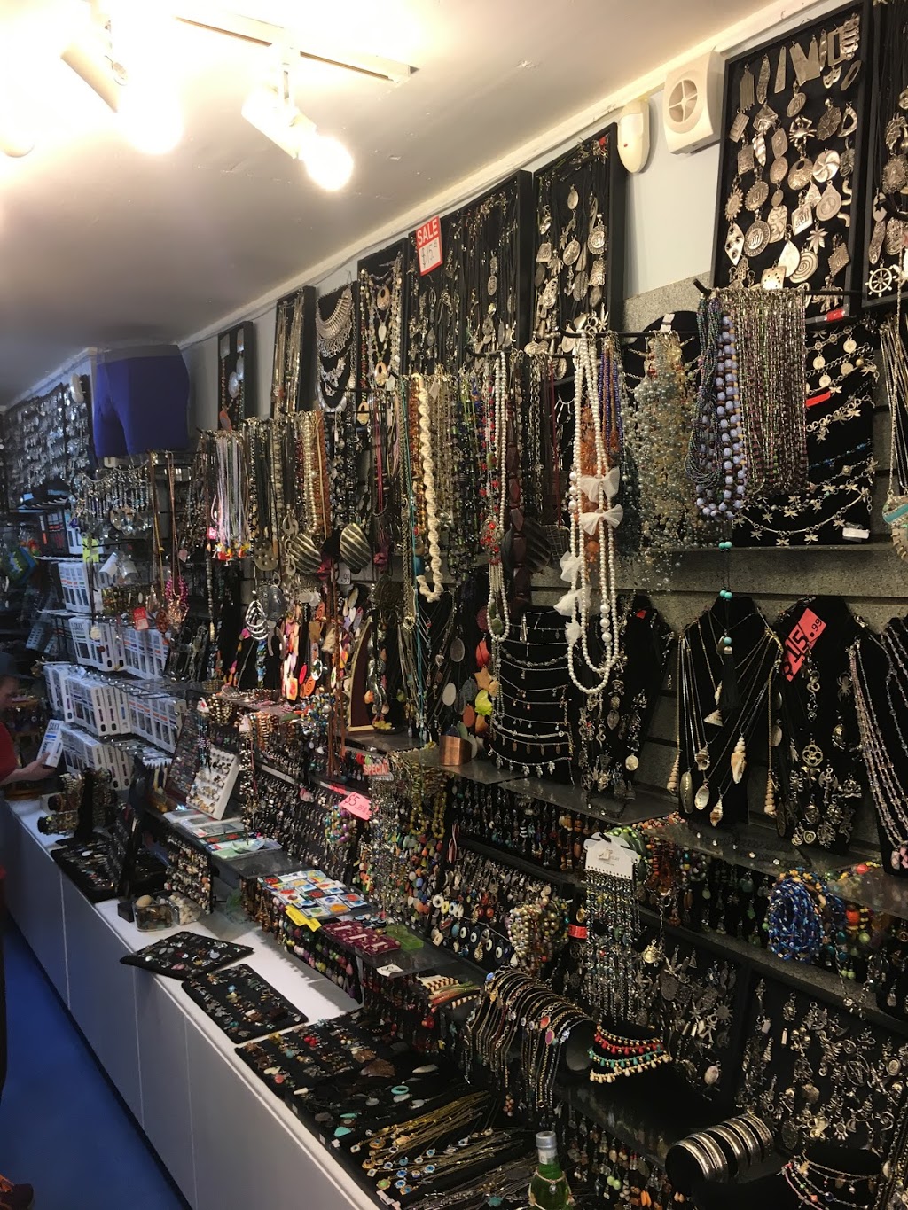Grand Bazaar Istanbul | 15505 Marine Dr #102, White Rock, BC V4B 1C9, Canada | Phone: (604) 538-1692