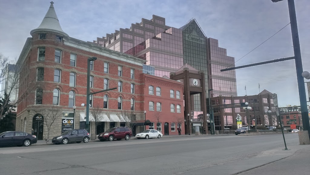 Courtyard by Marriott Edmonton Downtown | One Thornton Court 99 Street And, Jasper Ave, Edmonton, AB T5J 2E7, Canada | Phone: (780) 423-9999