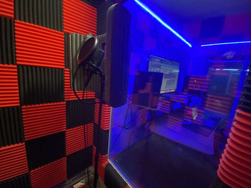 On Point Studios | 677 Marksbury Rd unit 3, Pickering, ON L1W 2T3, Canada | Phone: (416) 474-8423