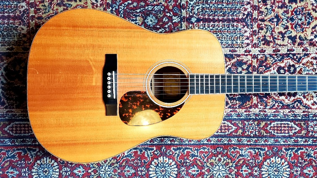Blue Morris Guitar Lessons | 336 E 1st Ave, Vancouver, BC V5T 4R6, Canada | Phone: (604) 730-1066